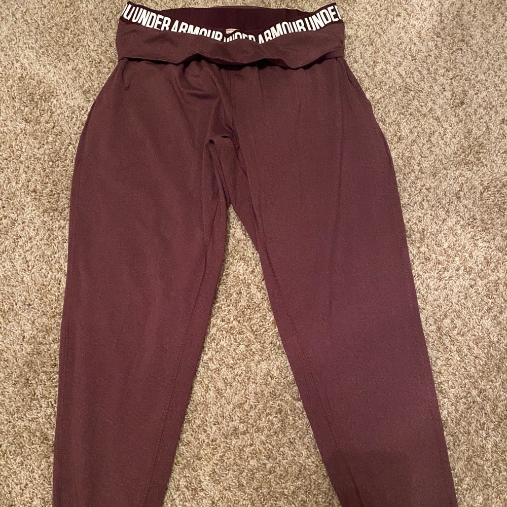 Under Armor fold over joggers
